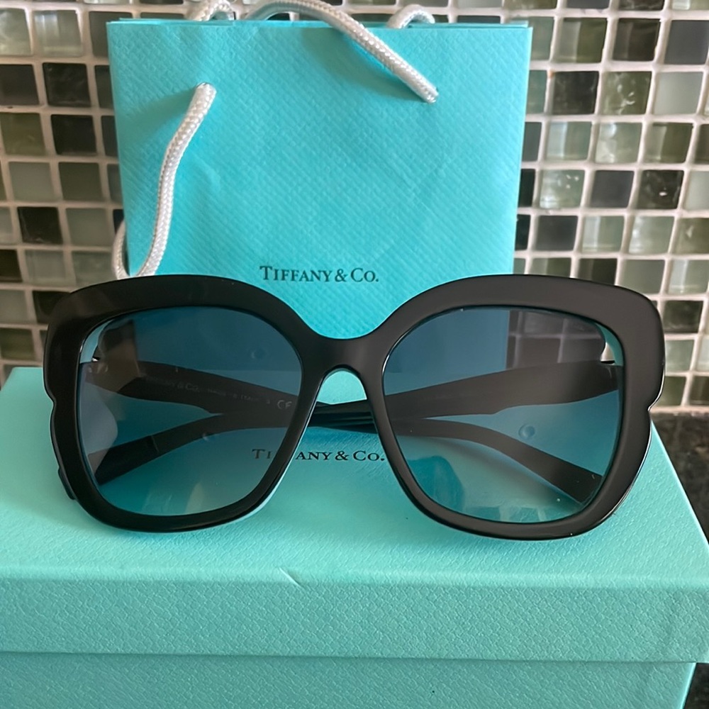 Sold / Traded / Tiffany & Co sunglasses